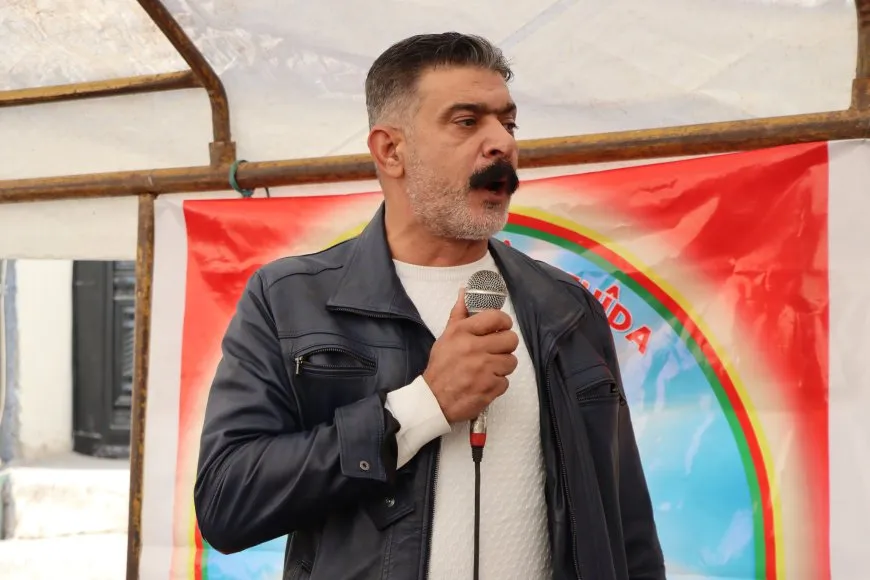 أهالي قامشلو يقدمون واجب العزاء لذوي الشهيد عبد العزيز شيخو