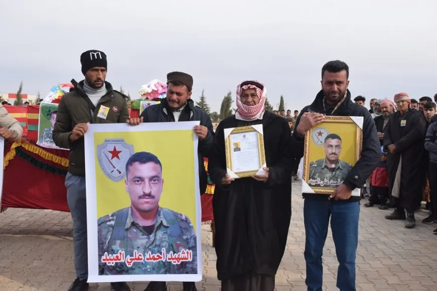 أهالي الشدادي يشيّعون ثلاثة شهداء ويؤكدون على المقاومة
