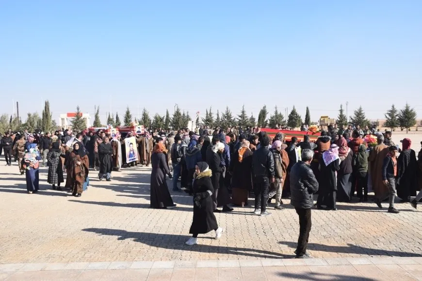 تشييع مهيب لأربعة شهداء من قوات الحماية الذاتية في الشدادي