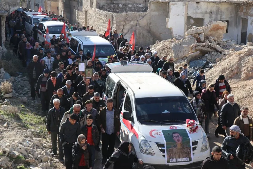 مراسم توديع 10 شهداء في حلب 