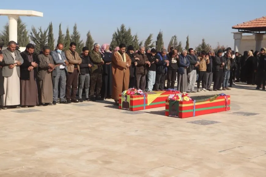تشييع جثامين 3 مقاتلين ومراسم غيابية لـ 4 شهداء