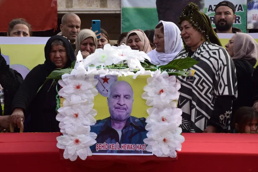 جثمان الشهيد خليل حاجي يوارى الثرى في ديرك