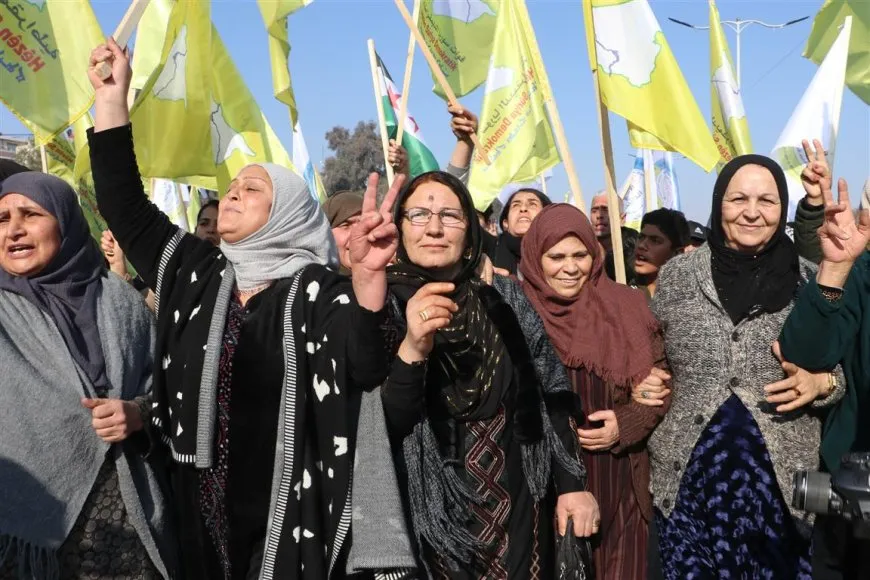 آلاف الحناجر في الحسكة تصدح: قسد قواتنا