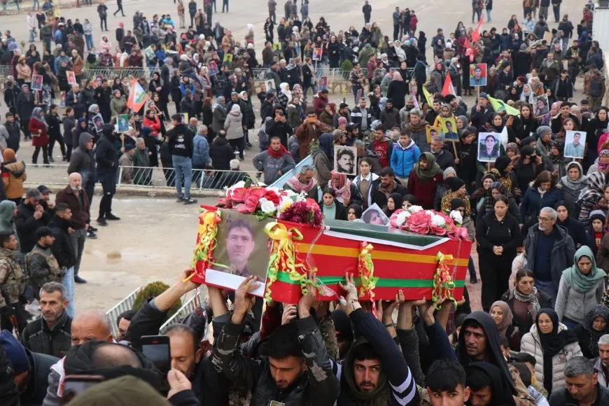 تشييع جثمان الشهيد تكين إلى مزار شهداء مقاومة حيي الشيخ مقصود والأشرفية