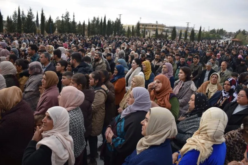 تشييع جثمان مقاتل قسد الشهيد هبون كوباني إلى مثواه الأخير