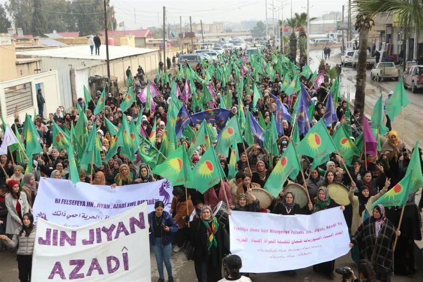 مسيرة نسائية حاشدة في الحسكة دعماً لـ YPJ وتأكيداً على دور السوريات في صنع القرار