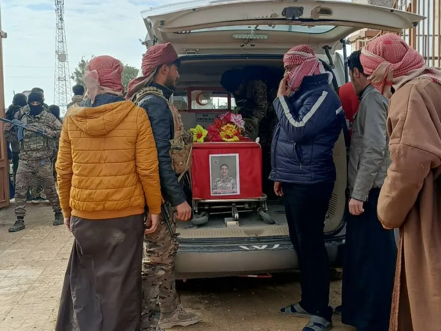 تشييع جثمان مقاتل قسد محمد الغنام في دير الزور