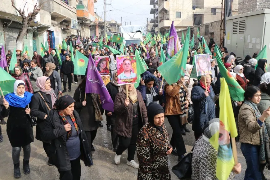 مقاومات يُحيين نضال YPJ ويدعون إلى صون ثورة المرأة