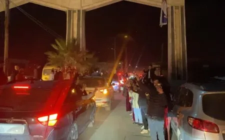 لحظات استقبال العائدين من فعالية المناوبة على سد تشرين في مدينة كوباني
