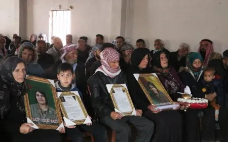 تقديم واجب العزاء لذوي ثلاثة شهداء في الحسكة
