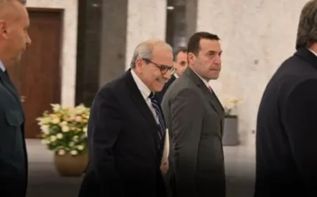 رئيس الوزراء اللبناني المكلف يدعو لتطبيق اللامركزيّة