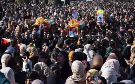 تشييع جثامين 5 شهداء من القوافل المتجهة لسد تشرين في كوباني