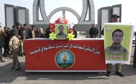 تشييع جثمان مقاتل في قسد ومراسم غيابية لآخر