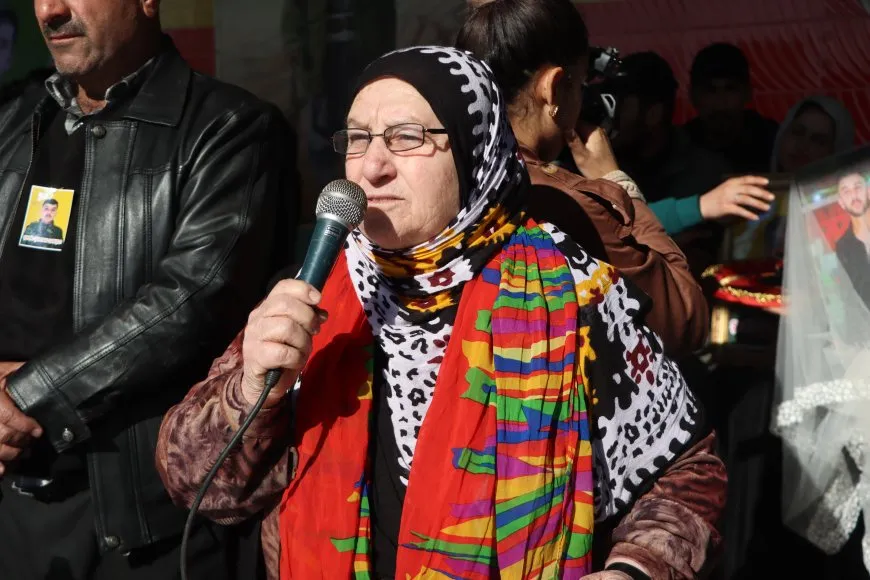 تشييع جثمان مقاتل من قسد ومراسم غيابية لآخر في قامشلو