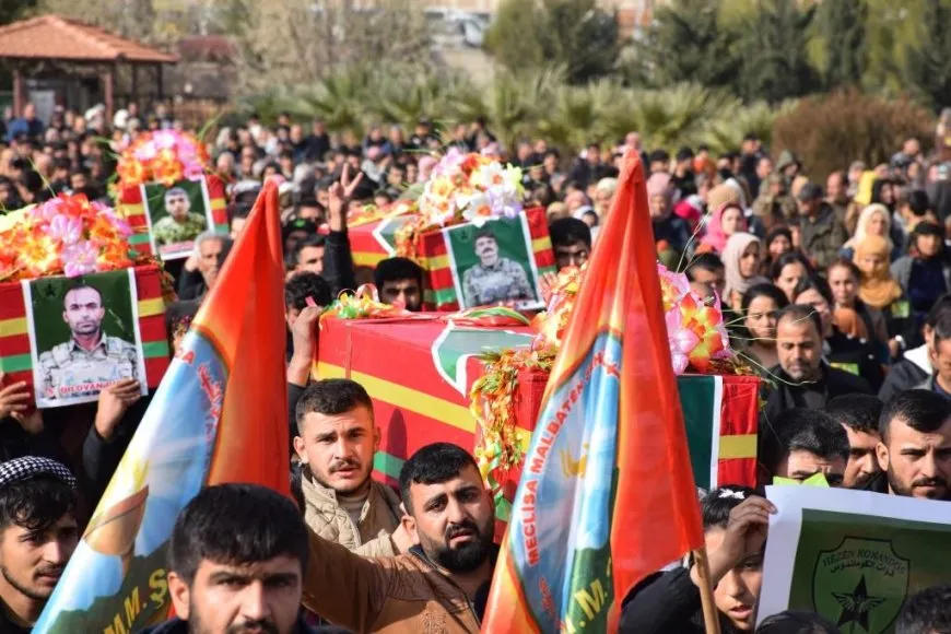 تشييع جثامين 5 شهداء في كوباني وتأكيد على حماية إرثهم