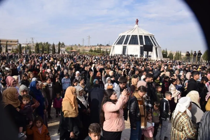 تشييع جثامين 5 شهداء في كوباني وتأكيد على حماية إرثهم