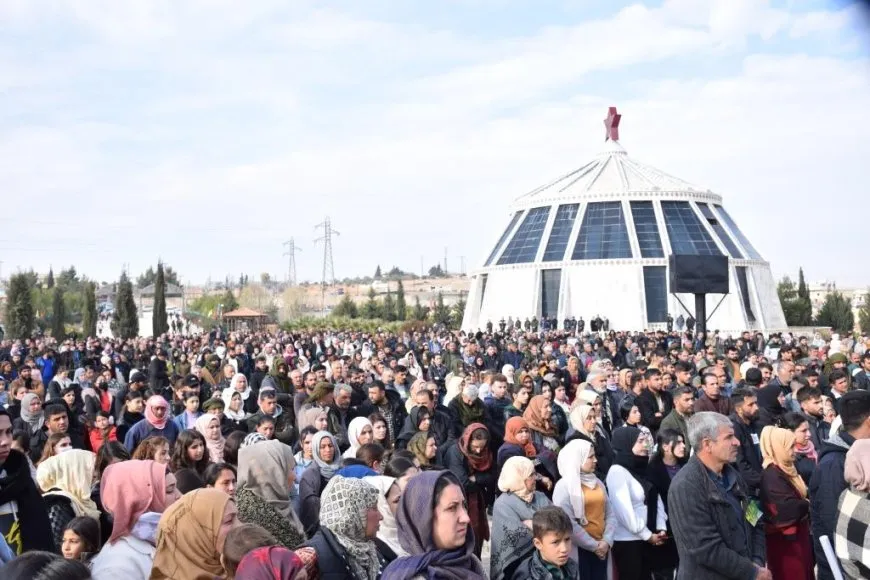 تشييع جثامين 5 شهداء في كوباني وتأكيد على حماية إرثهم