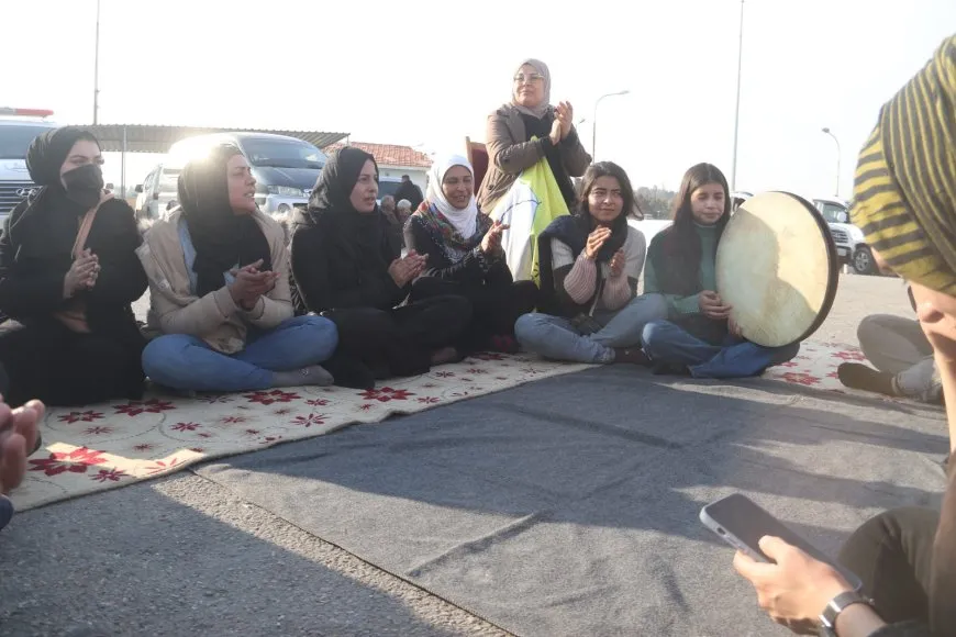 حلقات الغناء على سد تشرين