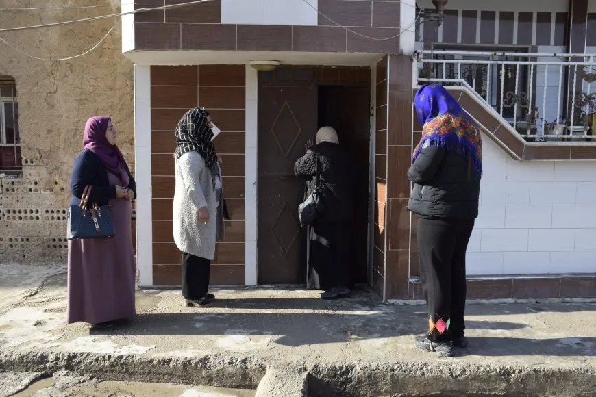 مؤتمر ستار يزور الأسر العربية والكردية بهدف التوعية بالحرب الخاصة التركية