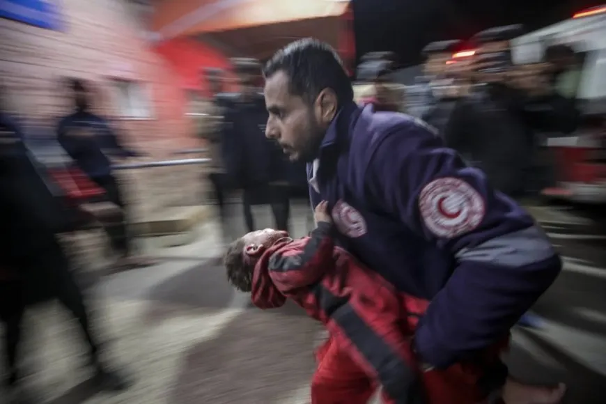 مقتل 22 فلسطينياً في قصف على غزة