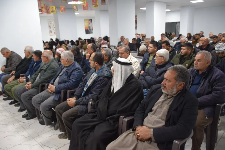 عوائل الشهداء في تربه سبيه يؤكدون استعدادهم لحماية الثورة