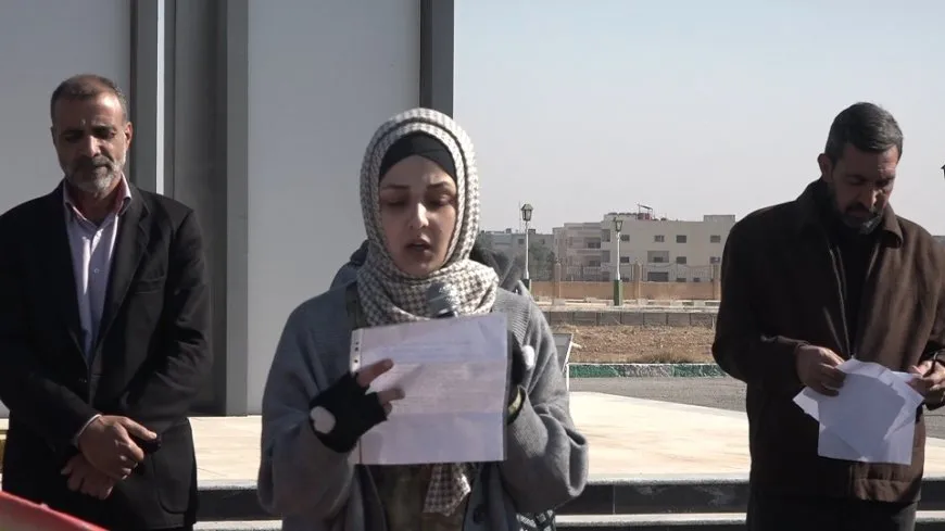 تشيع جثمان مقاتل قسد إبراهيم النجم لمثواه الأخير في الطبقة