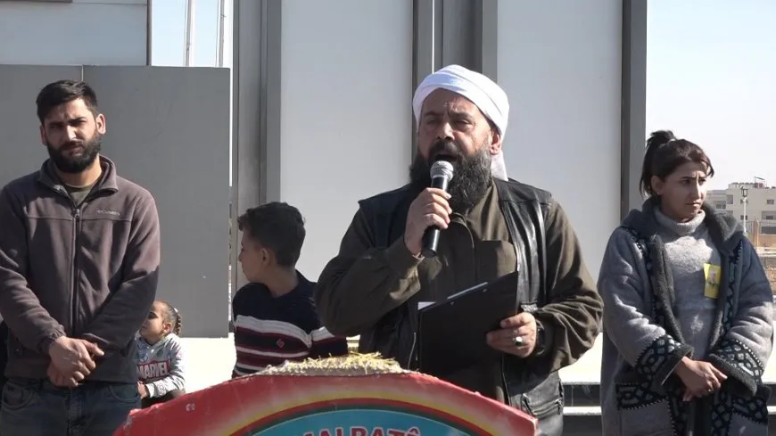 تشيع جثمان مقاتل قسد إبراهيم النجم لمثواه الأخير في الطبقة