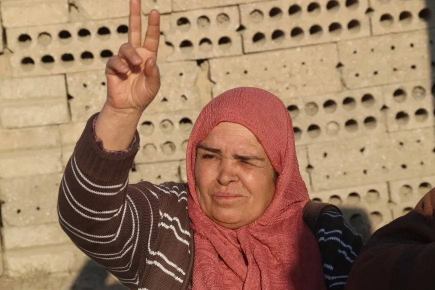 قافلة من مقاطعة الجزيرة تتجه صوب سد تشرين
