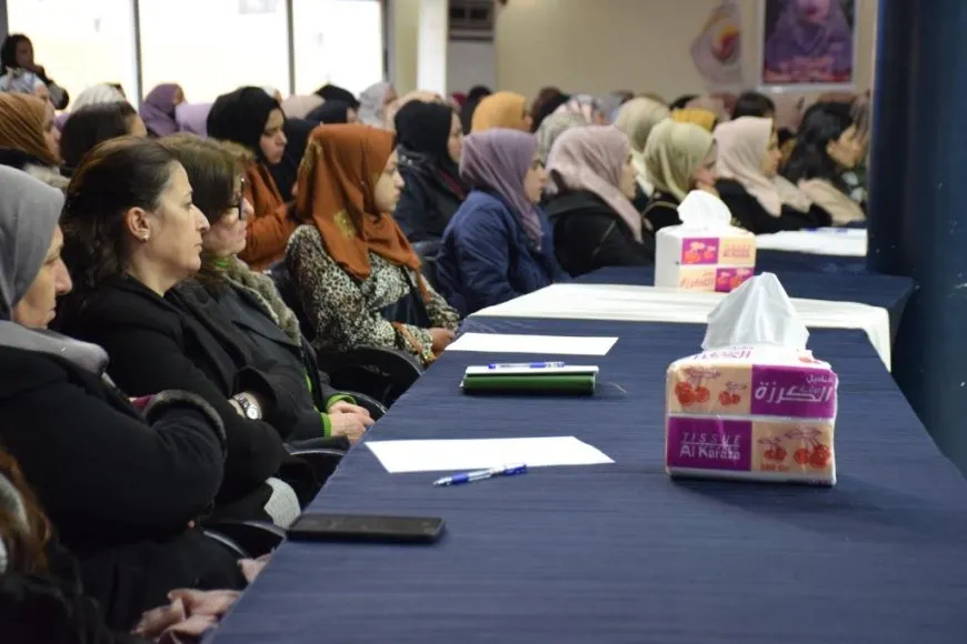 التأكيد على ضرورة إشراك المرأة في كتابة دستور سوريا الجديد لضمان حقوقها