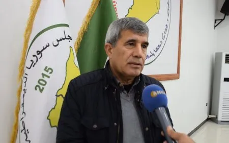 مسد يؤكد: الإدارة الذاتية بيضة القبان لضمان التوازن ومنع الحرب الأهلية