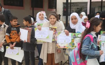تكريم الطلبة المتفوقين في دير الزور