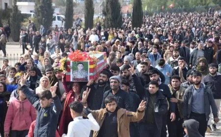 تشييع جثمان مقاتل قسد شفكر كوباني