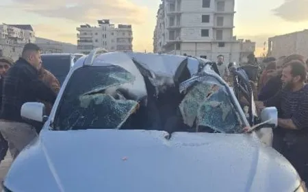 استهداف سيارة في إدلب بطائرة مسيرة يُسفر عن مقتل شخص