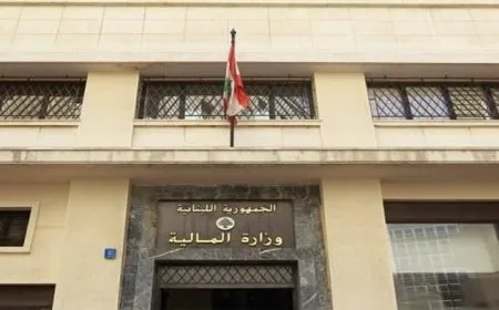 لبنان ...ضبط 2.5 مليون دولار بحوزة شخص قادم من تركيا