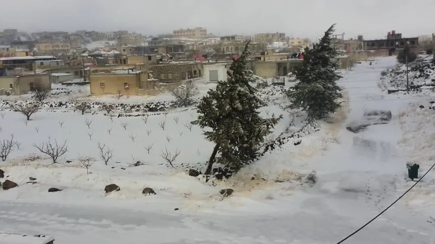 مشاهد سحر الثلوج في ريف محافظة السويداء بسوريا