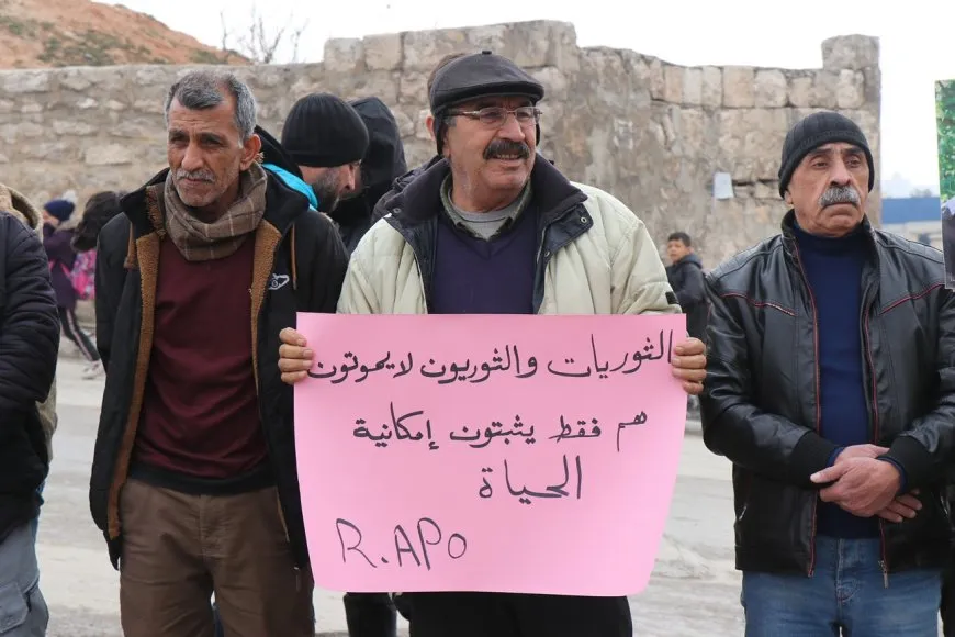 محتجّون في حلب ينددون بالمؤامرة الدولية ضد القائد عبدالله أوجلان