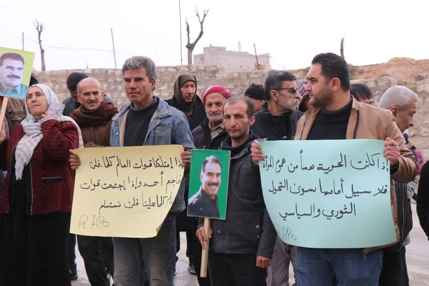 محتجّون في حلب ينددون بالمؤامرة الدولية ضد القائد عبدالله أوجلان