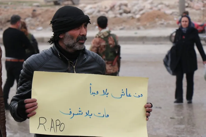 محتجّون في حلب ينددون بالمؤامرة الدولية ضد القائد عبدالله أوجلان