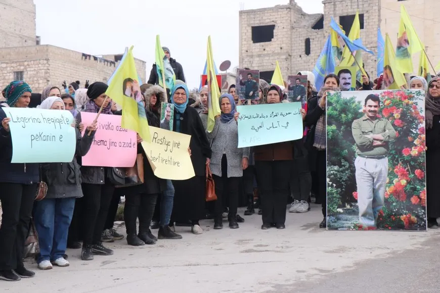 محتجّون في حلب ينددون بالمؤامرة الدولية ضد القائد عبدالله أوجلان