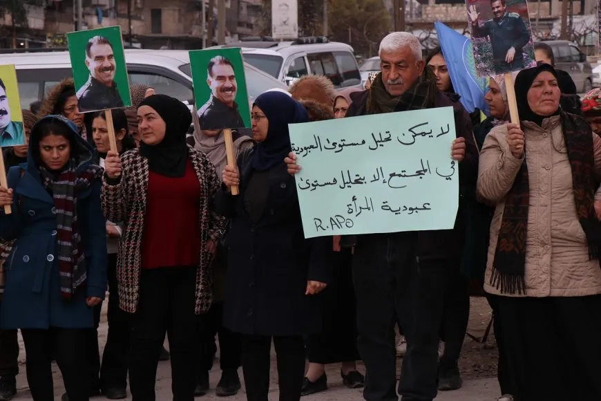 محتجّون في حلب ينددون بالمؤامرة الدولية ضد القائد عبدالله أوجلان