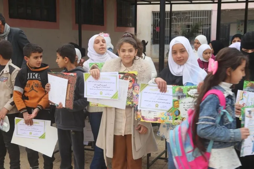 تكريم الطلبة المتفوقين في دير الزور