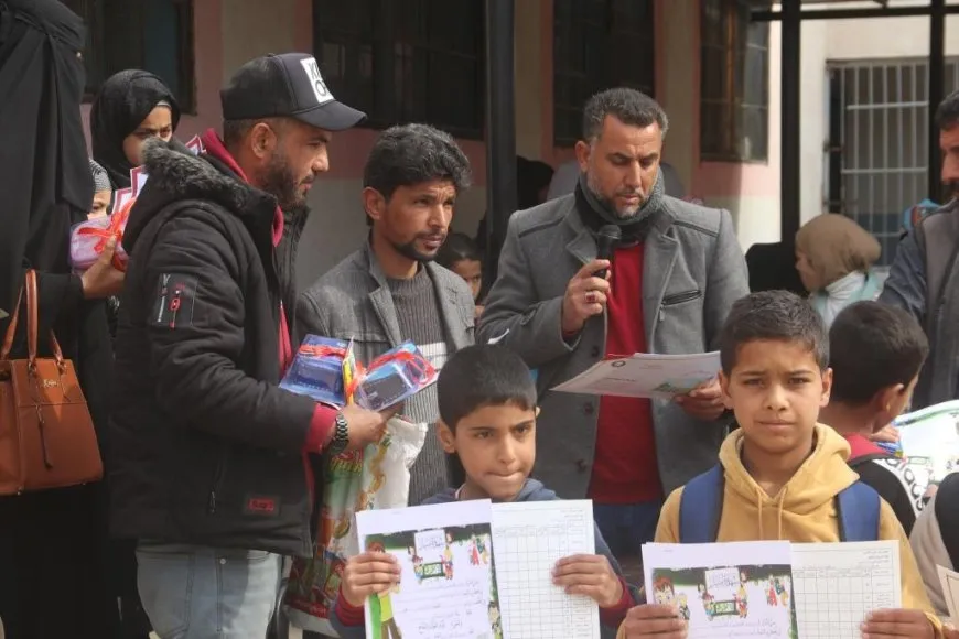 تكريم الطلبة المتفوقين في دير الزور