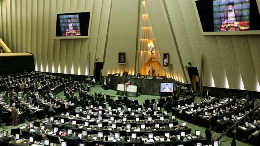 البرلمان الإيراني: التفاوض مع واشنطن ليس ممنوعاً بل يضر