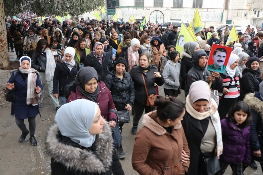 مسيرة حاشدة في حيي الشيخ مقصود والأشرفية للمطالبة بحرية القائد الجسدية