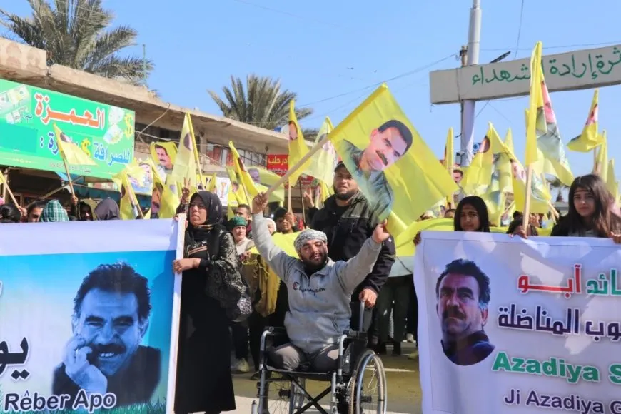 "سار قلبي عوضاً عن قدميّ إلى ساحات المطالبة بحرية القائد الجسدية"