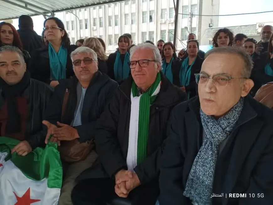 مهرجان احتفالي في السويداء مع عودة الفنان السوري الثوري سميح شقير