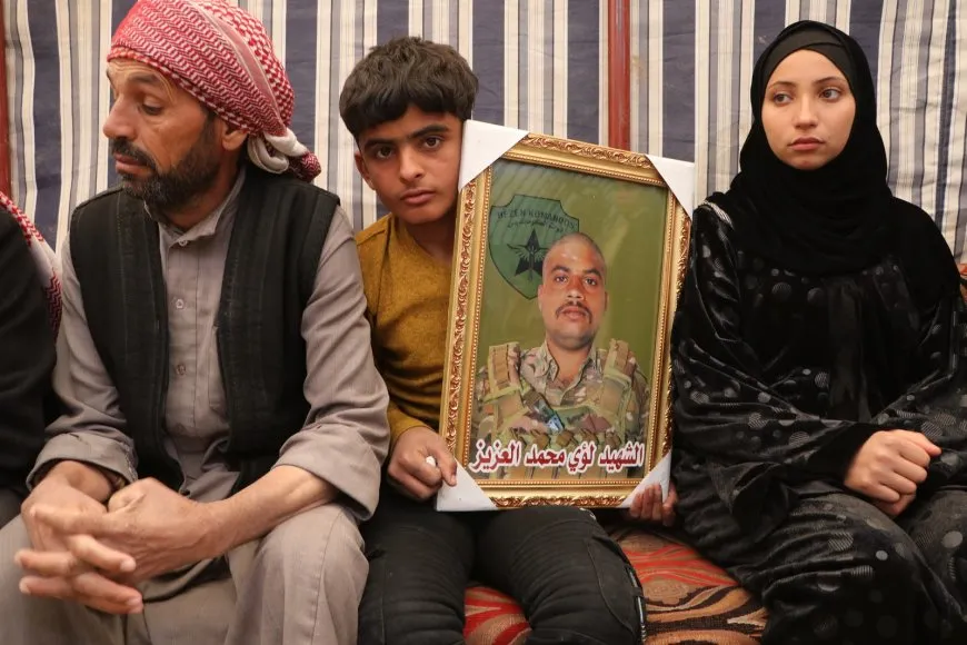 من خيمة عزاء الشهيدين عكيد وزاغروس: شهداؤنا منارة للحرية والسلام 