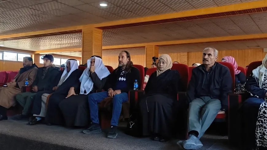 ندوة حوارية في دير الزور تؤكد على ضرورة التعاون لبناء مستقبل ديمقراطي