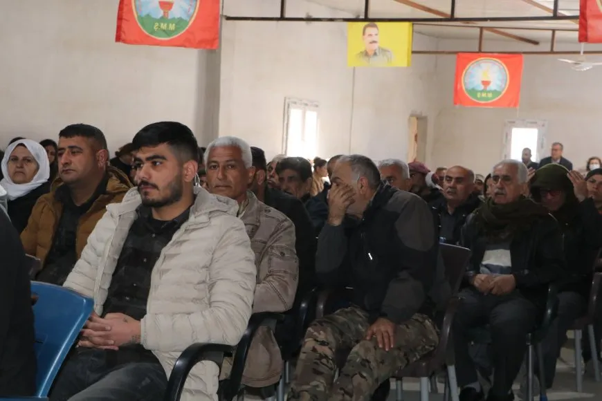 أهالي الحسكة ومهجّرو عفرين يقدّمون واجب العزاء لذوي الشهيدين بشير ومحمد