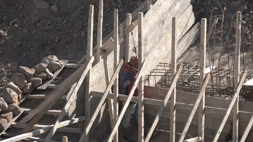 إعادة بناء جسر اليمامة في ريف الطبقة